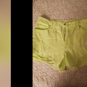 🌈🔥 Bright Neon Green Shorts!